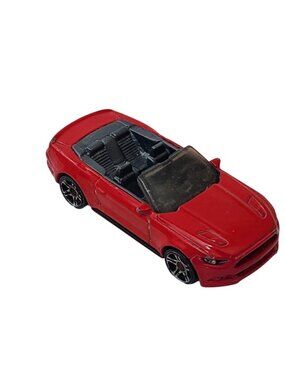 2017 Hot Wheels 2015 Ford Mustang GT Convertible Factory Fresh 2/10 Red
